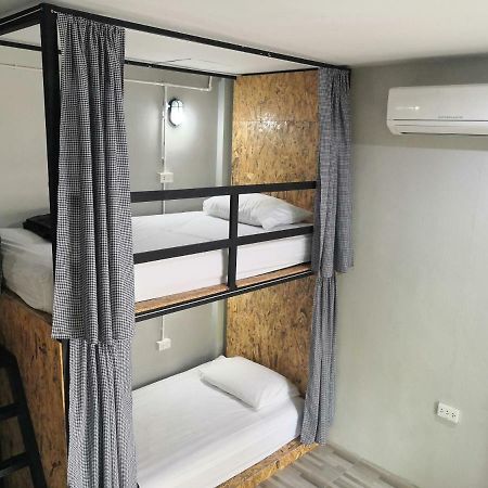 Backpack Hostel Kohyaoyai Ko Yao Dış mekan fotoğraf