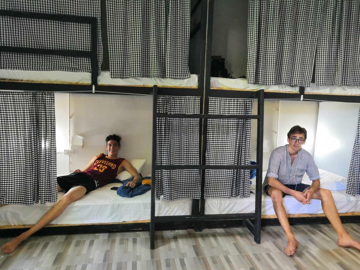Backpack Hostel Kohyaoyai Ko Yao Dış mekan fotoğraf
